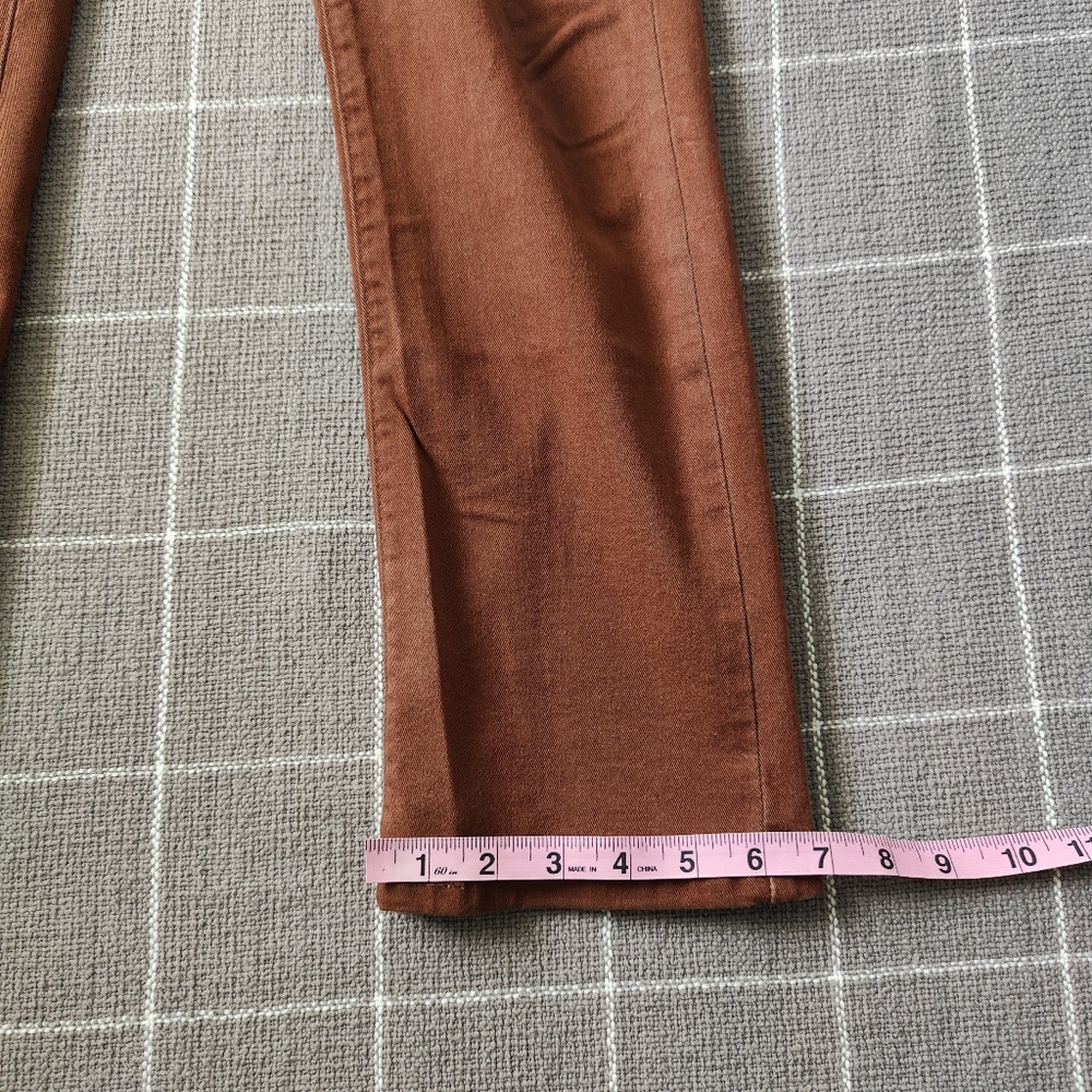 Levi's Classic Straight Jeans - Picture 6 of 8